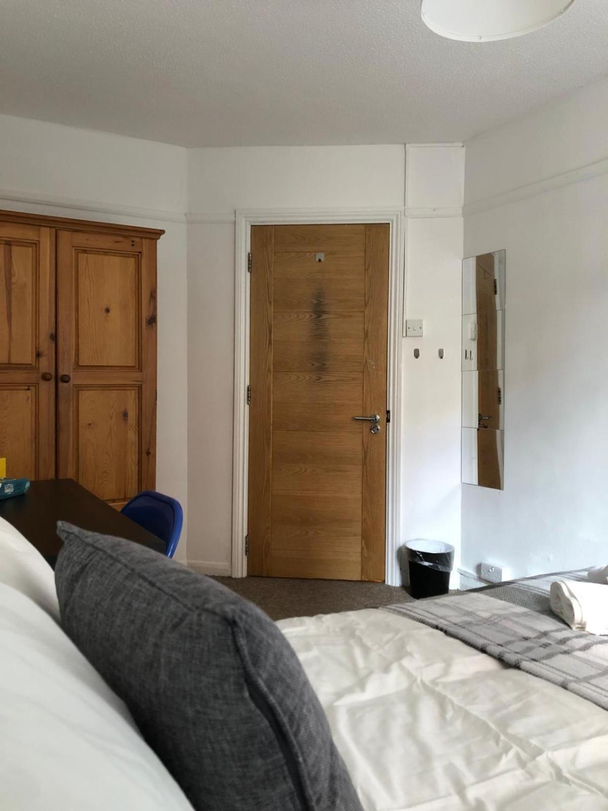 Comfy Private Bedrooms Near O2 Forum Kentish Town, Camden Alloggio in famiglia