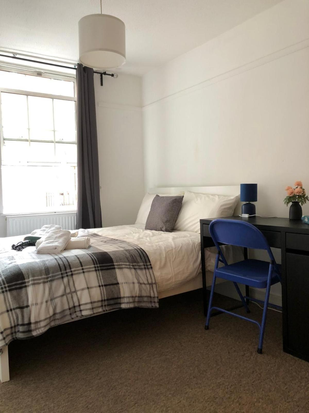 Comfy Private Bedrooms Near O2 Forum Kentish Town, Camden Alloggio in famiglia